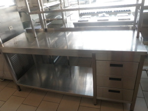 Nerezový stůl s nástavbou 190x70x90 / 150