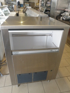 Výrobník ledu Brema CB 1265
