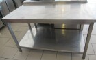 Nerezový stůl s policí 140 cm